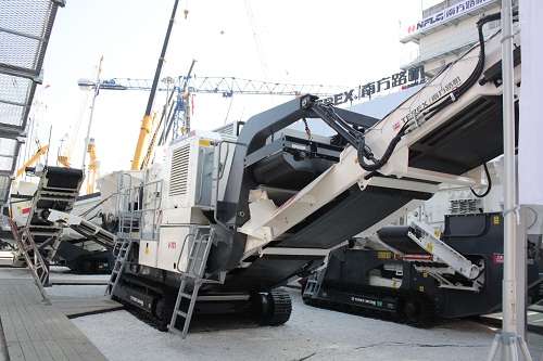 特雷克斯南方路機(jī)1-111型、1-111RS型履帶移動(dòng)式破碎站