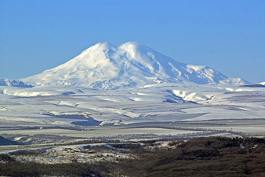 驕傲！山美股份歐洲員工勇攀歐洲第一峰-厄爾布魯士峰