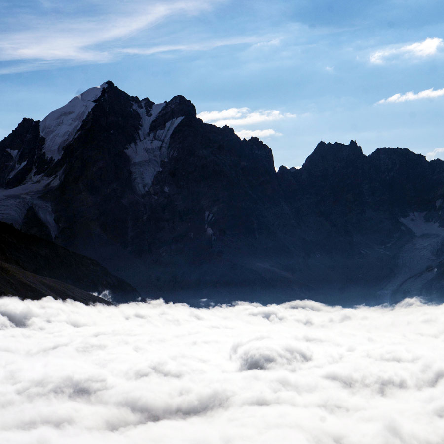驕傲！山美股份歐洲員工勇攀歐洲第一峰-厄爾布魯士峰