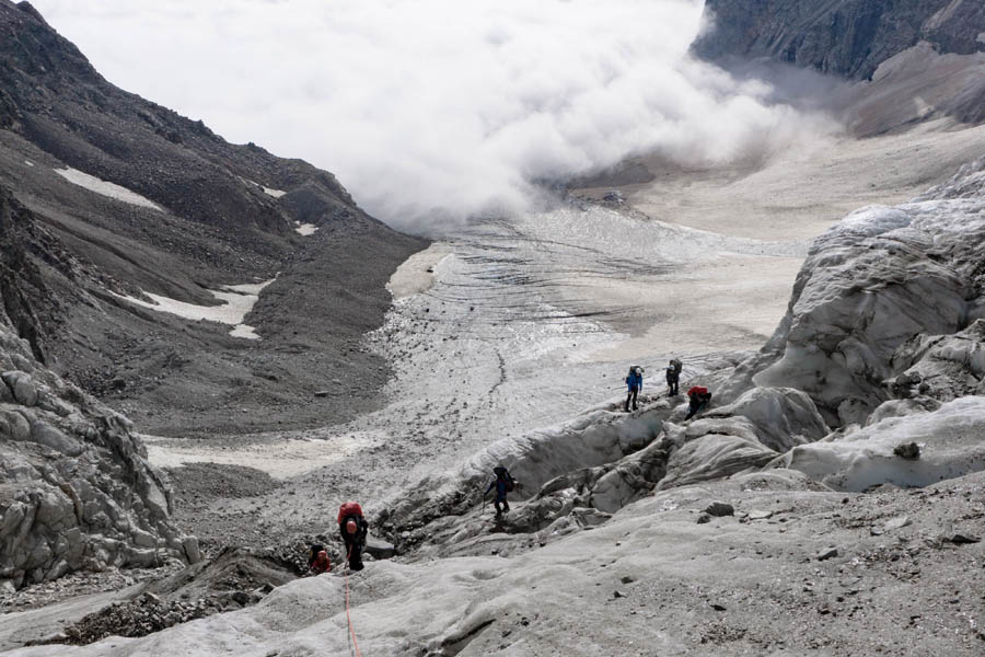 驕傲！山美股份歐洲員工勇攀歐洲第一峰-厄爾布魯士峰