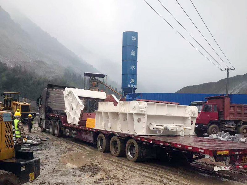 戰(zhàn)勝疫情|華新水泥(長陽)時產(chǎn)2000噸骨料生產(chǎn)EPCO項目緊張施工中
