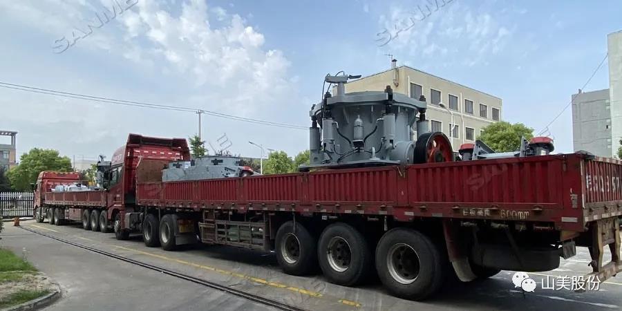 發(fā)貨季｜山美股份高性能破碎篩分裝備發(fā)往江西，助力當(dāng)?shù)鼗椖拷ㄔO(shè)及建筑固廢資源化