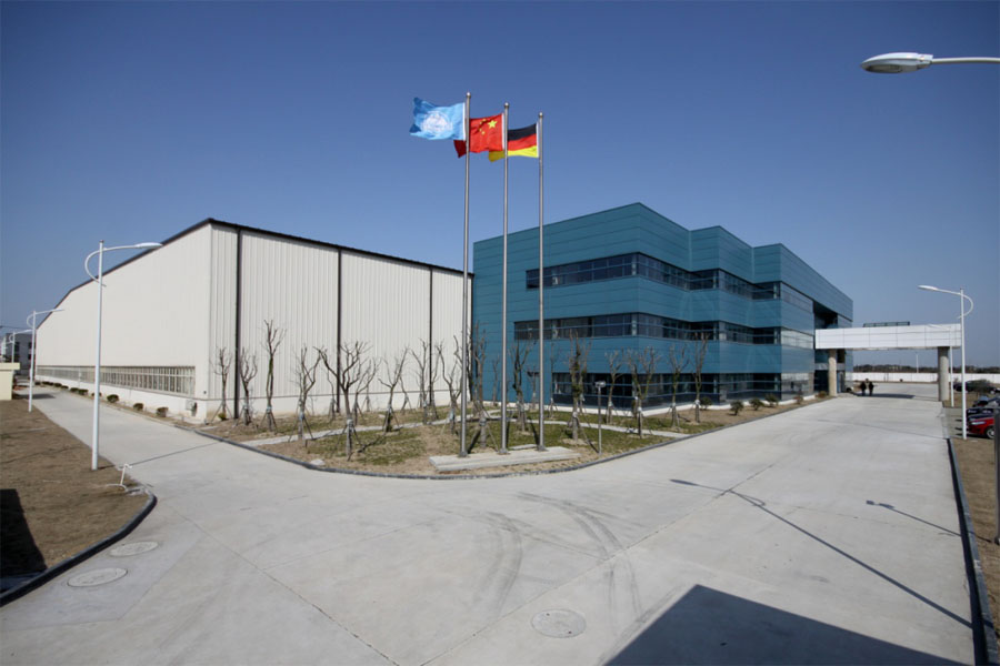 楊安民從業(yè)卅五周年系列報道--“三十五年磨一劍，山更美，業(yè)更精”專訪