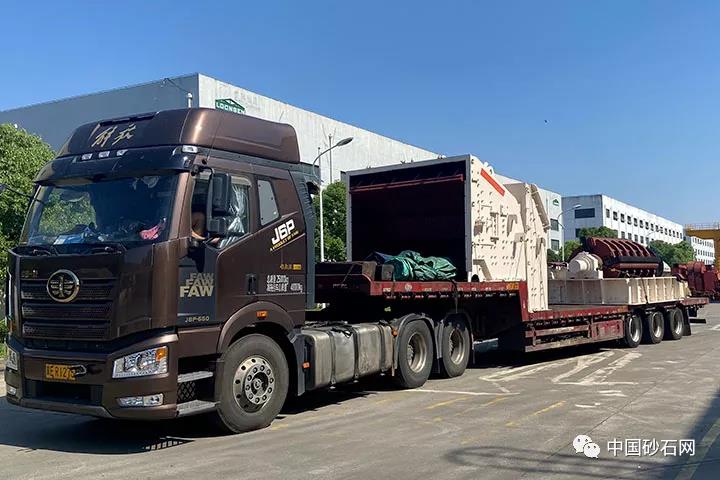 中國砂石協(xié)會報道上海山美股份與重慶大業(yè)建材成功簽訂時產3000噸砂石骨料生產EP項目合同