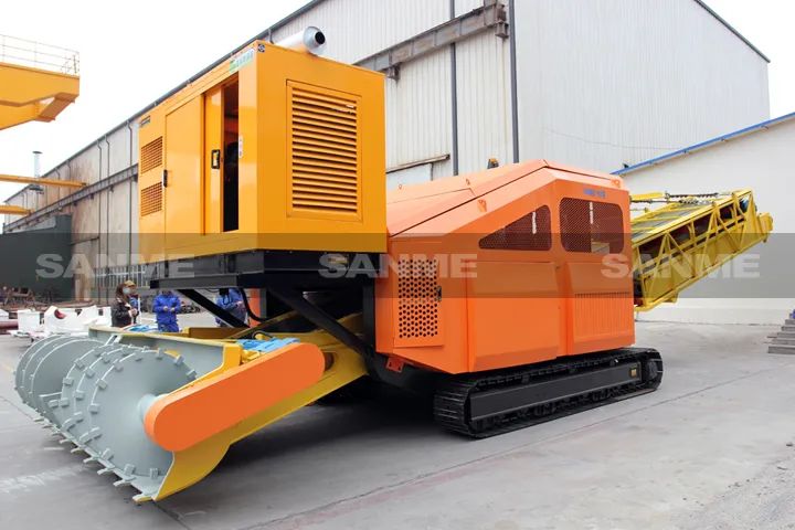 顛覆傳統(tǒng)裝車方式，山美履帶式取料機助您實現(xiàn)降本增效、節(jié)能減排！