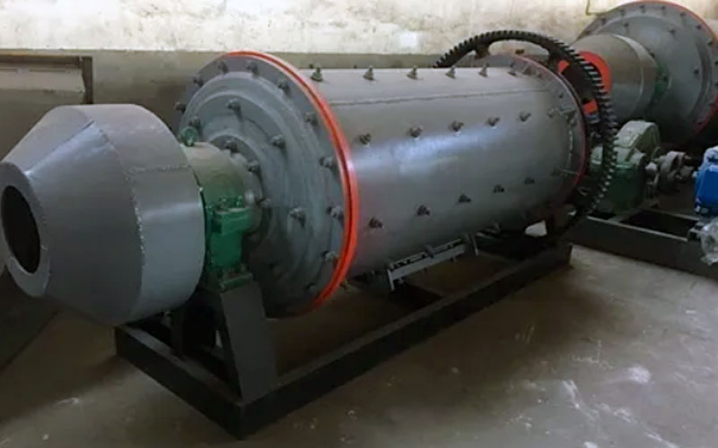 小型球磨機(jī)一臺(tái)的價(jià)格？