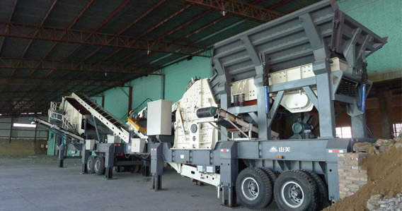 我國(guó)建筑垃圾日益嚴(yán)重，建筑垃圾移動(dòng)式破碎機(jī)領(lǐng)域面臨新的發(fā)展機(jī)遇。