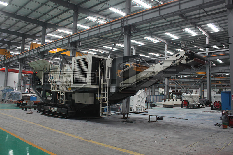 一臺移動履帶式破碎機多少錢？