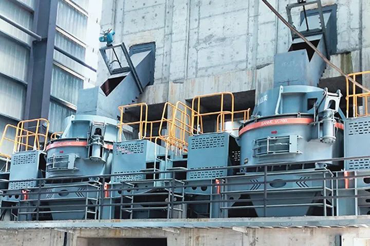 立軸沖擊式破碎機(jī) 立軸沖擊式破碎機(jī)